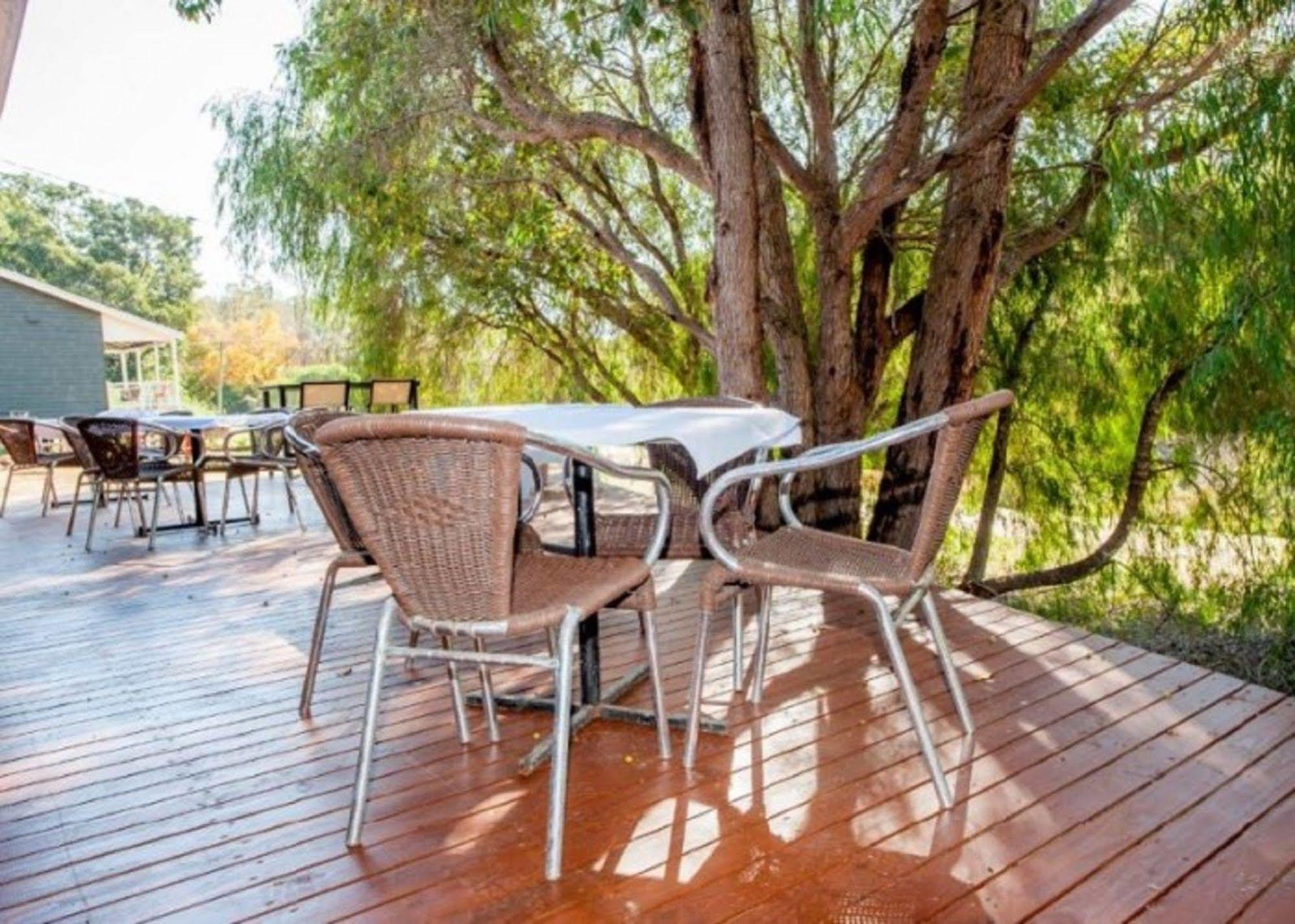 Wellington Forest Cottages ภายนอก รูปภาพ